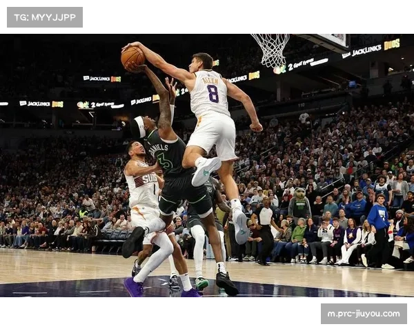 森林狼半场外线火热三分如雨 爱德华兹兰德尔联手闪耀全场