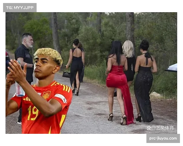 亚马尔公开发声驳斥流言，坚守个人信息保密原则，舆论持续发酵