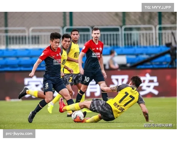 裁判尺度与VAR使用引关注 谢文能红牌判罚体现严格执法趋势 裁判尺度与VAR使用引关注 谢文能红牌判罚体现严格执法趋势